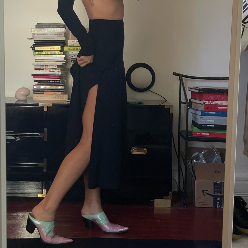 Vintage high waisted long skirt with slit